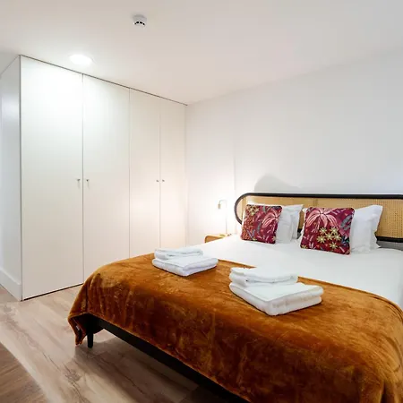 Casa D'almeida By Stories Apartmanhotel Porto