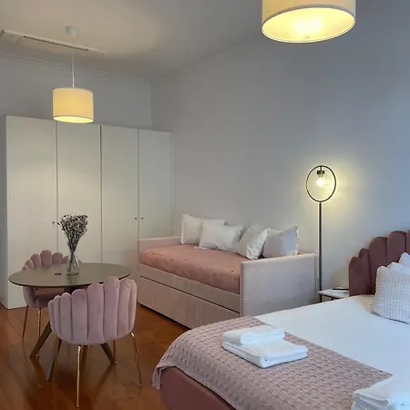 Casa D'almeida By Stories