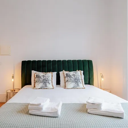 Casa D'almeida By Stories