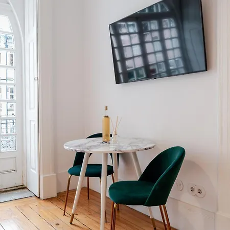 Casa D'almeida By Stories