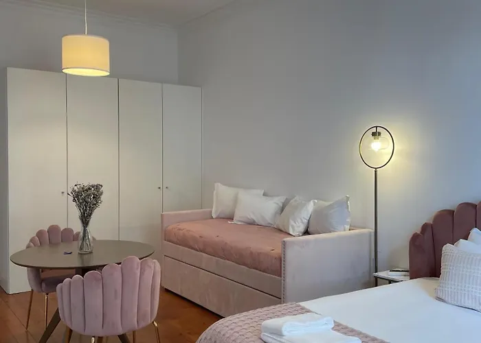 Casa D'almeida By Stories