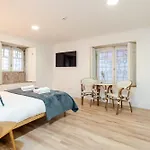 Casa D'almeida By Stories Aparthotel 4*