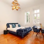 Casa D'almeida By Stories