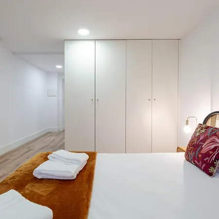 アパートホテル Casa D'almeida By Stories