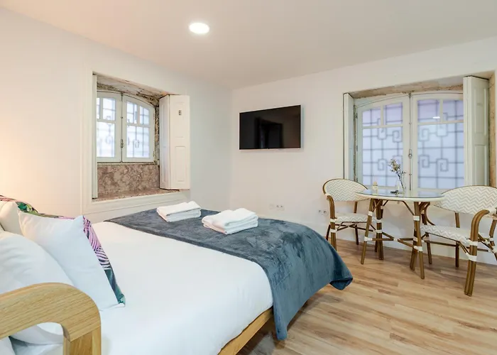 Casa D'almeida By Stories