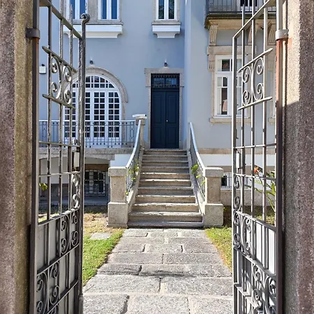 Casa D'almeida By Stories