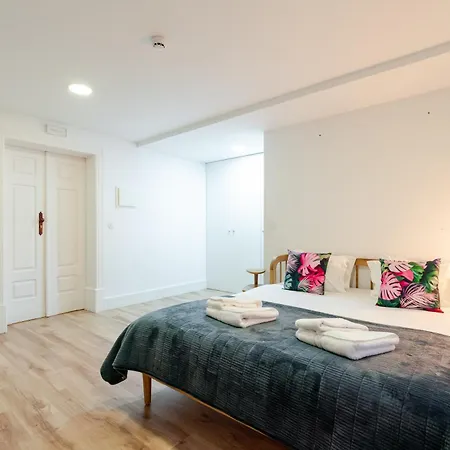 Apartmanhotel Casa D'almeida By Stories *