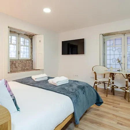 Casa D'almeida By Stories