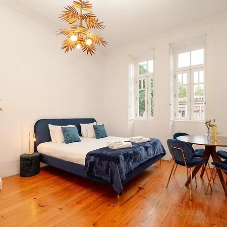 Casa D'almeida By Stories